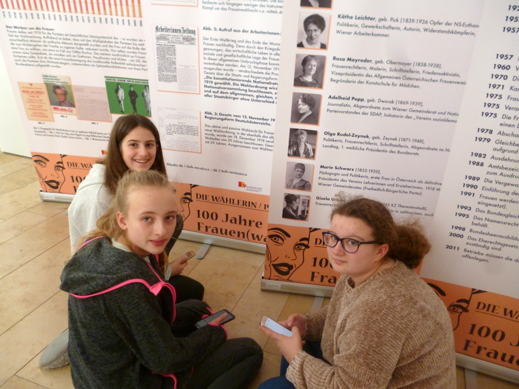 Ausstellung Frauenwahlrecht in der Klosterschule